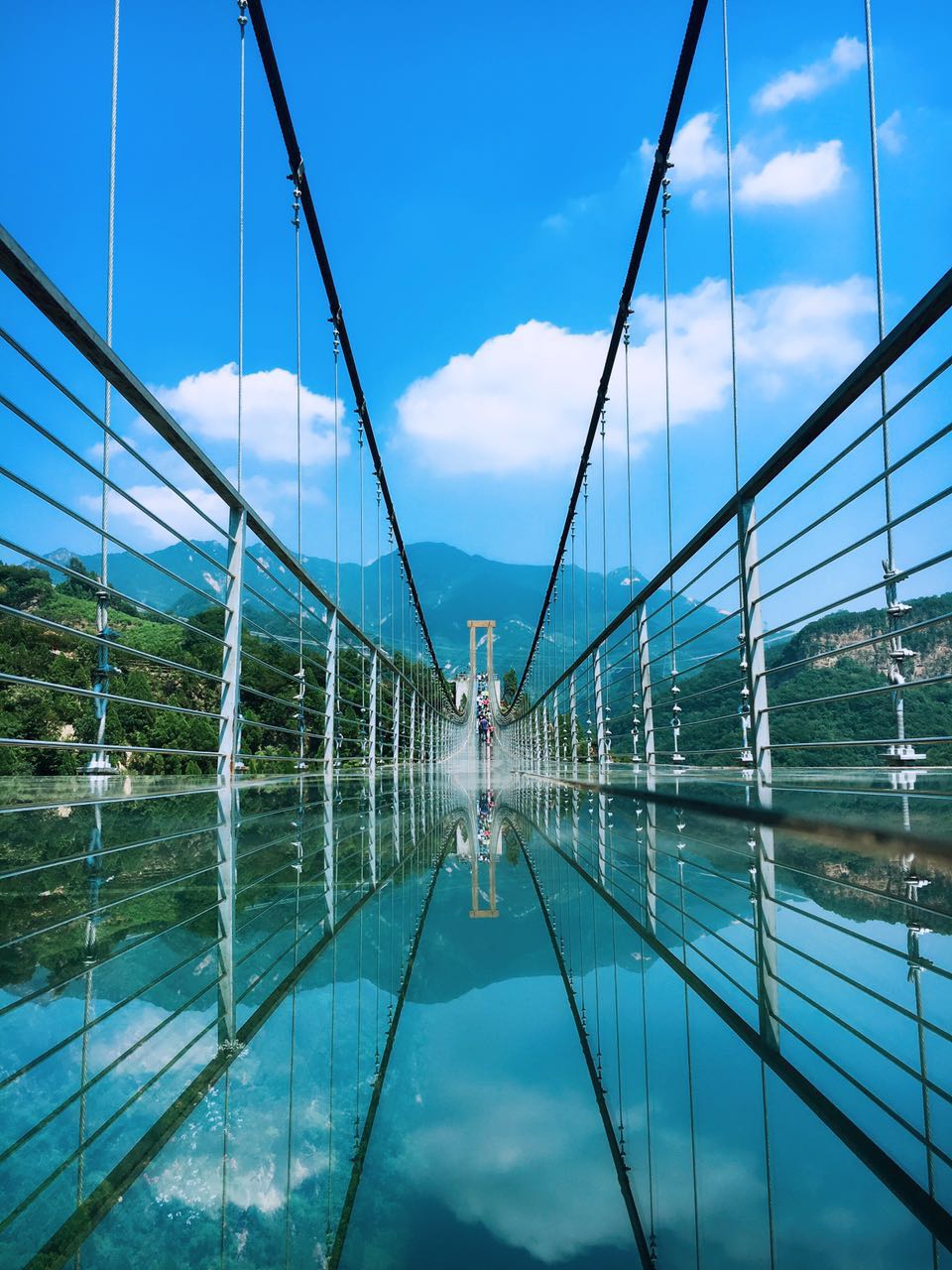 华北第一长桥-天桥峪玻璃桥、高山滑水一日游